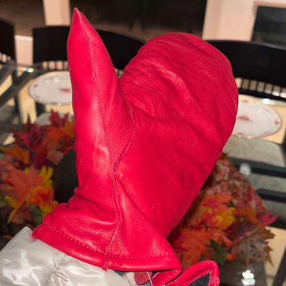 Red Lambskin Leather Mittens Fleece Lined - Picture 5 of 5